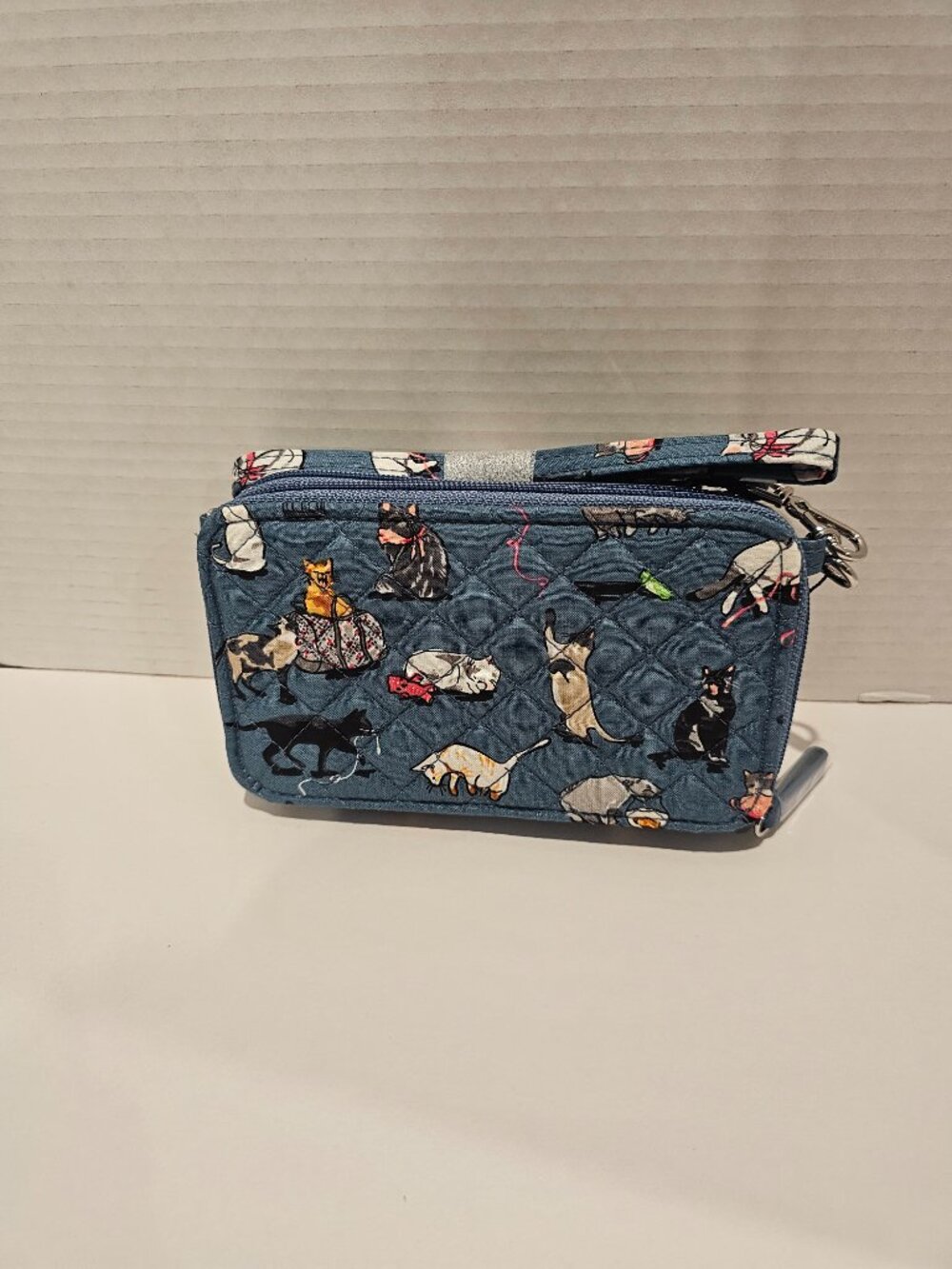 NWT Vera Bradley Iconic RFID All in One Crossbody Cat's Meow Wristlet Wallet - Picture 2 of 11